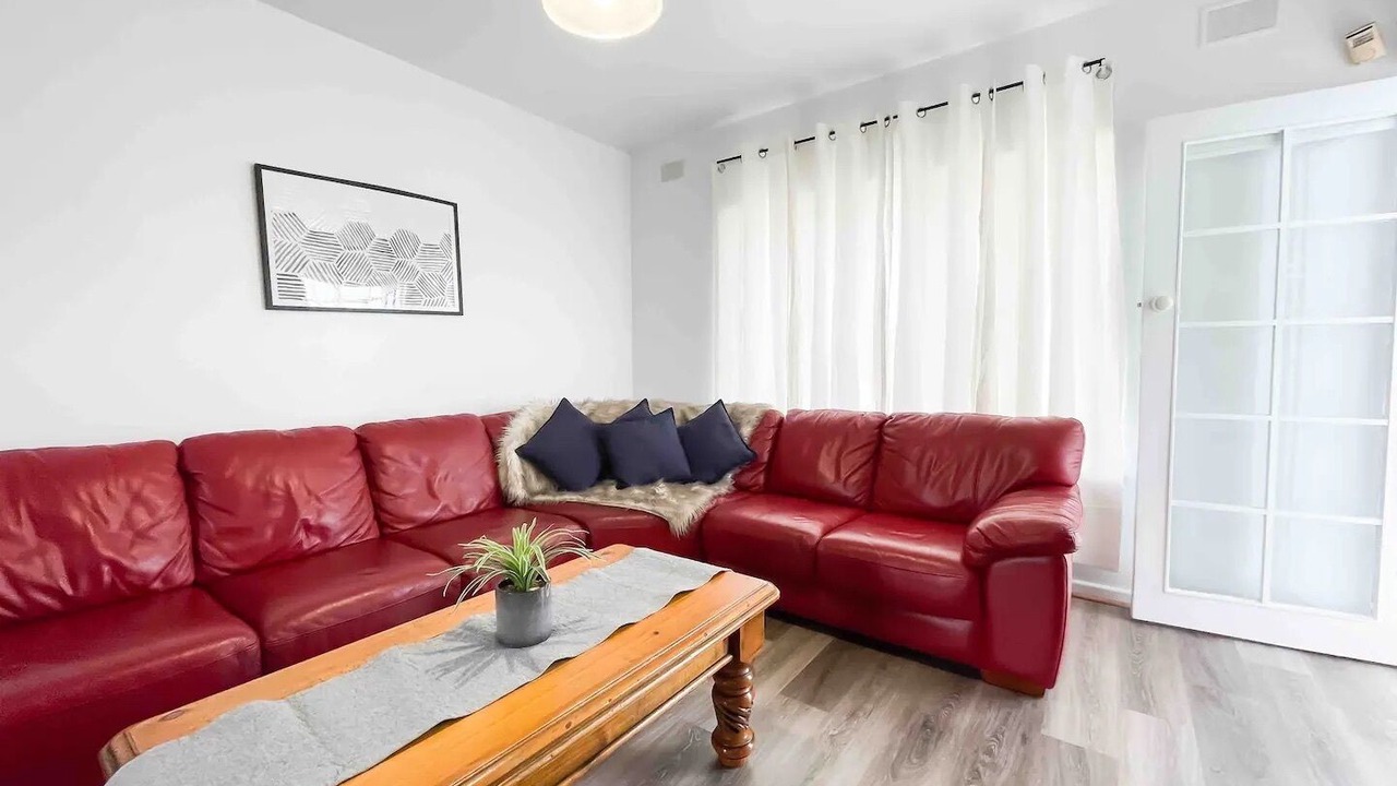 Photo of Livingroom in Glenelg North
