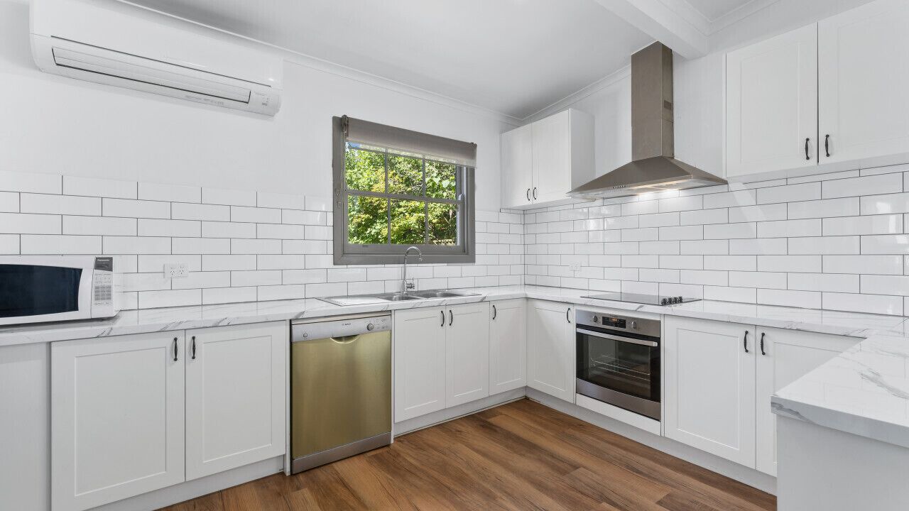 Photo of Kitchen in Golden Point