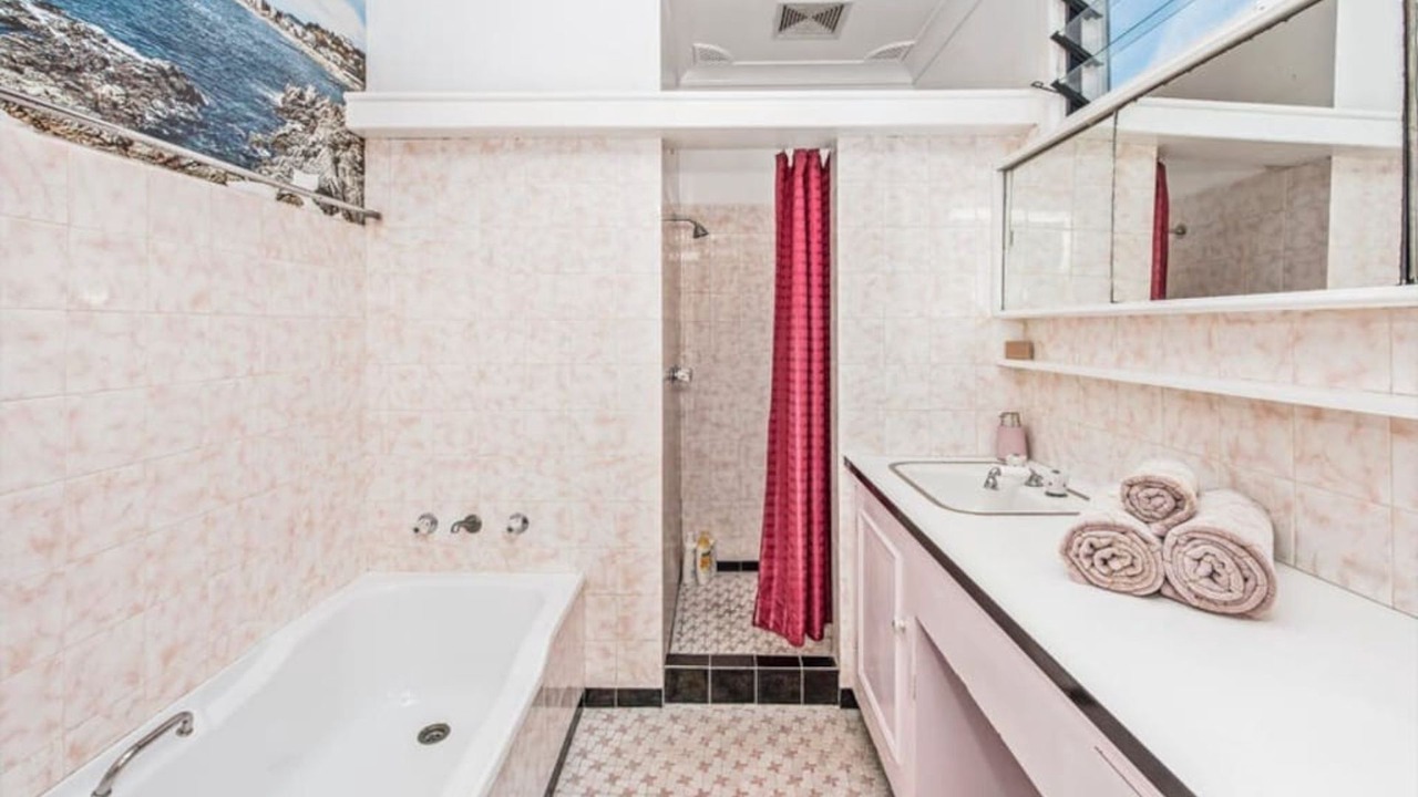 Photo of Bathroom in Scotts Head