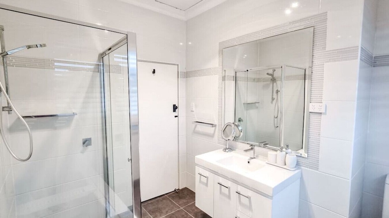 Photo of Bathroom in Turvey Park