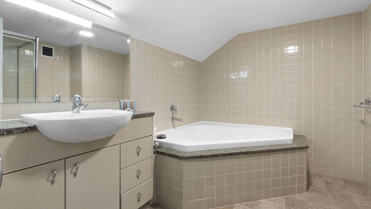 Photo of Bathroom in Woolloomooloo
