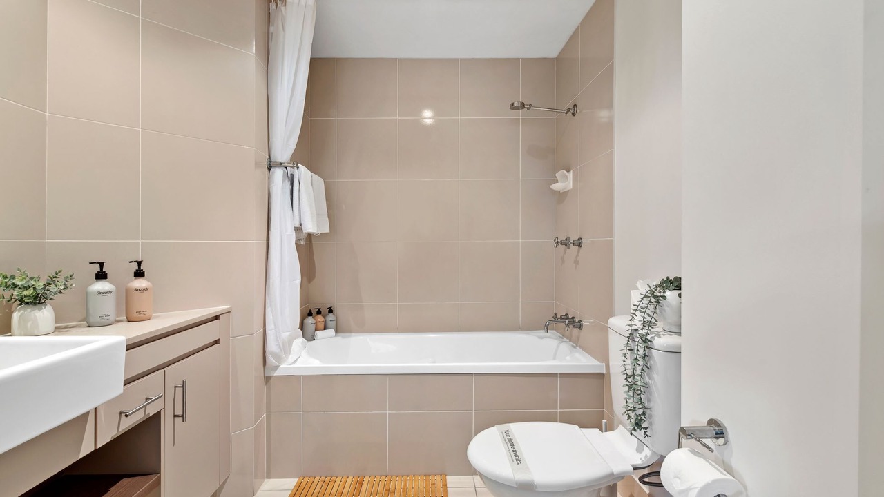 Photo of Bathroom in Westcourt