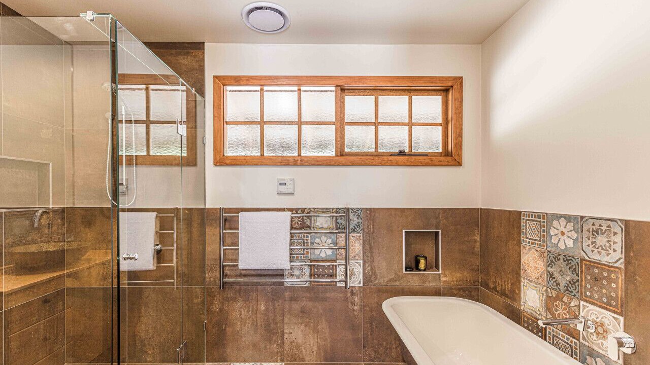 Photo of Bathroom in Woodend