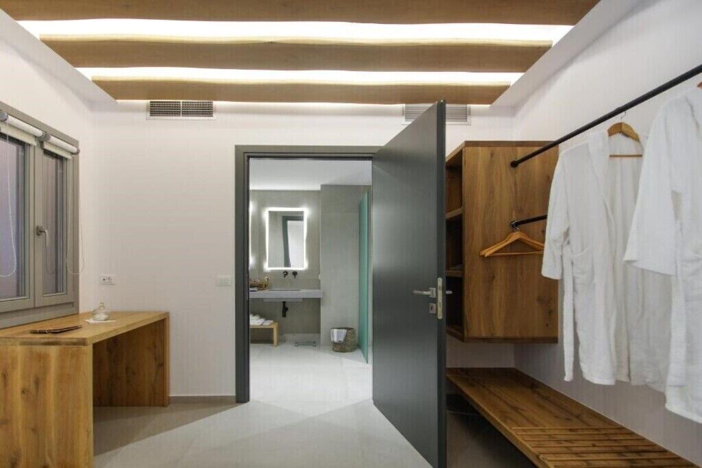 Photo of Bathroom in Kini