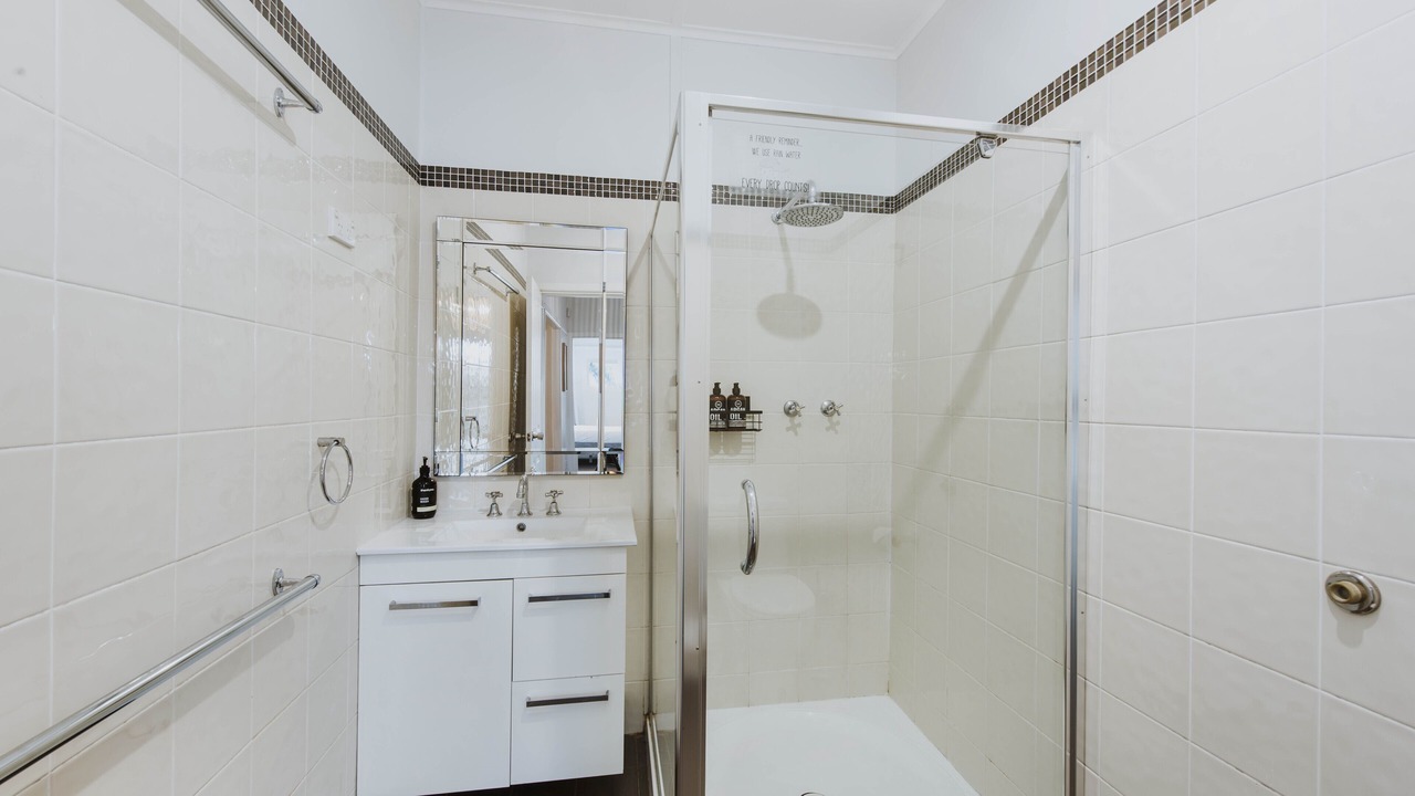 Photo of Bathroom in Meroo