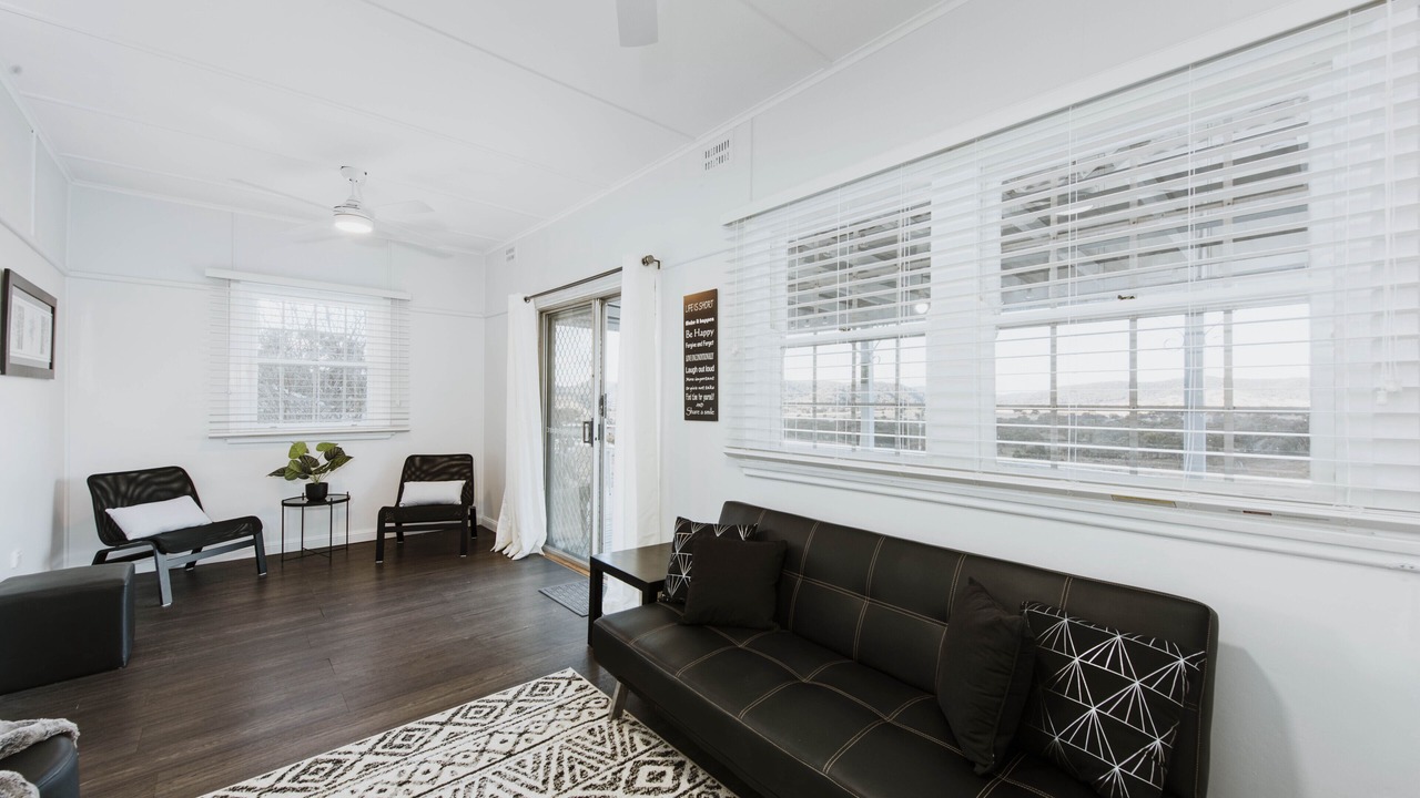 Photo of Livingroom in Meroo