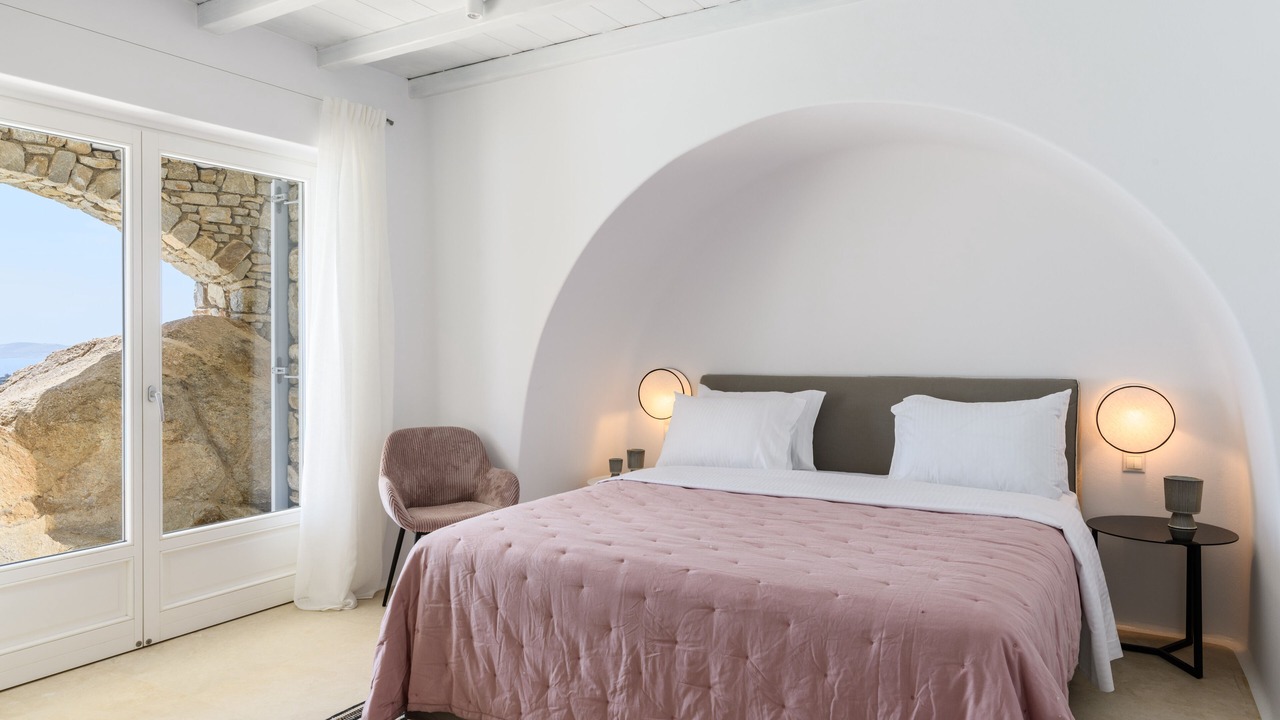 Photo of Bedroom in Ornos