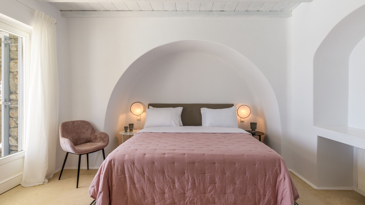 Photo of Bedroom in Ornos