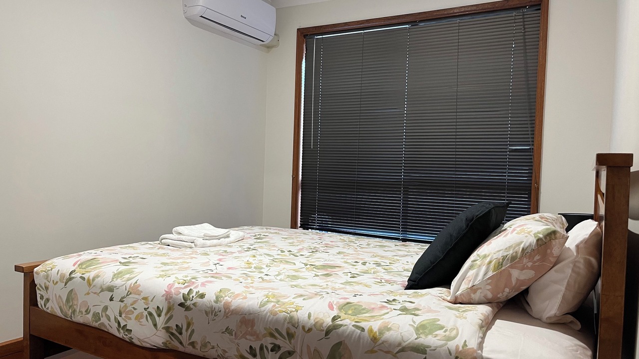 Photo of Bedroom in Evanston