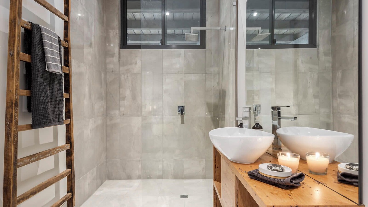 Photo of Bathroom in Anglesea