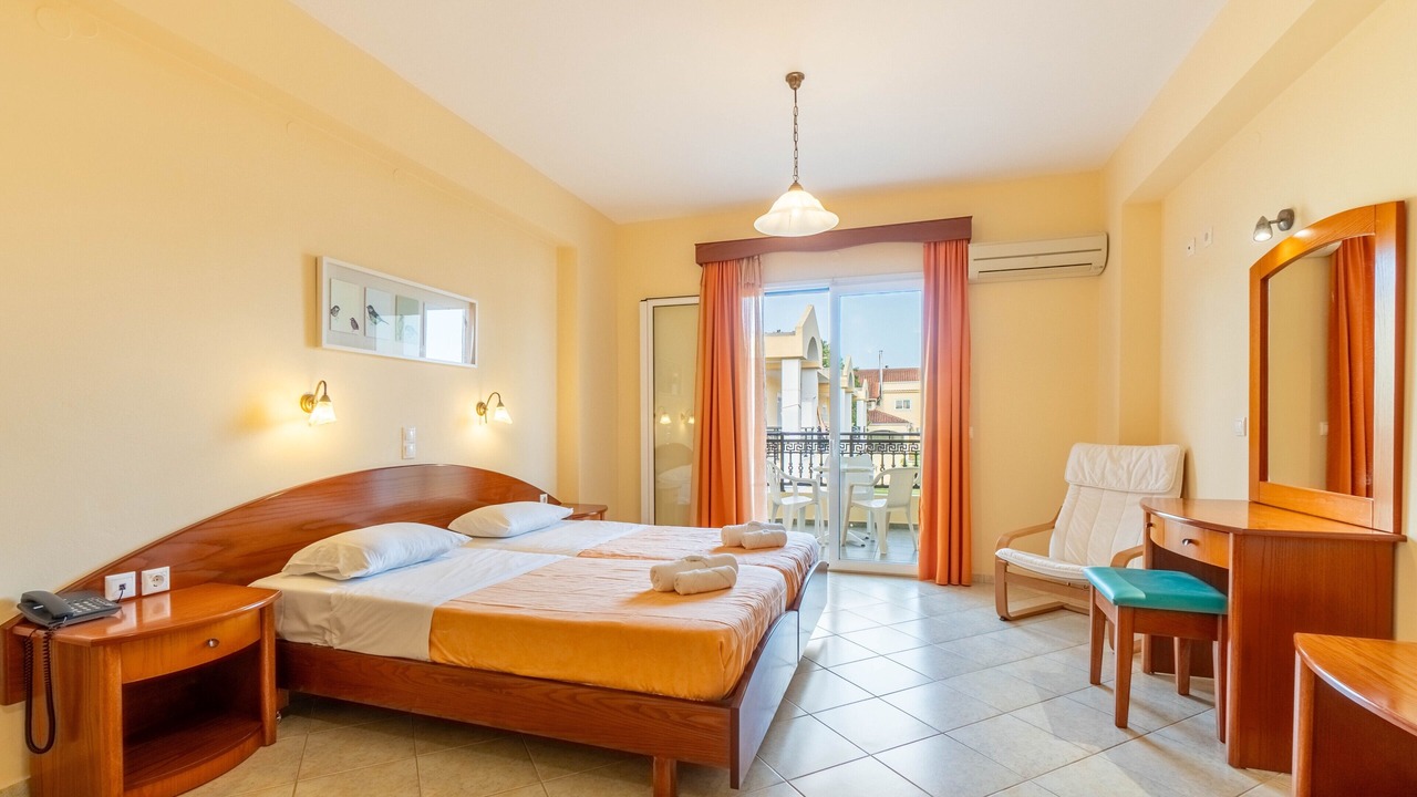 Photo of Bedroom in Agios Stefanos Avliotes