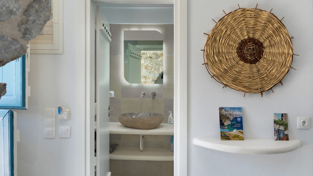Photo of Bathroom in Amorgos Town