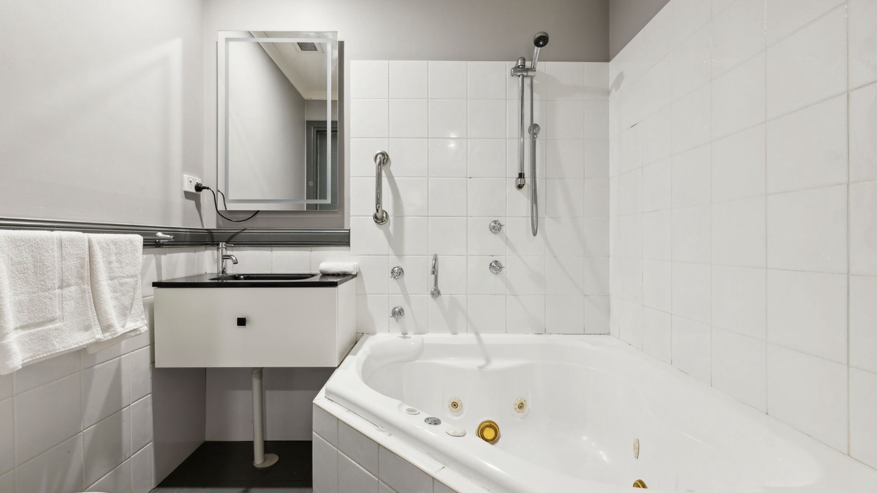 Photo of Bathroom in Korora
