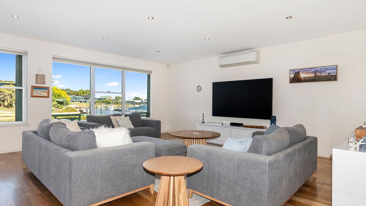 Photo of Livingroom in Geographe