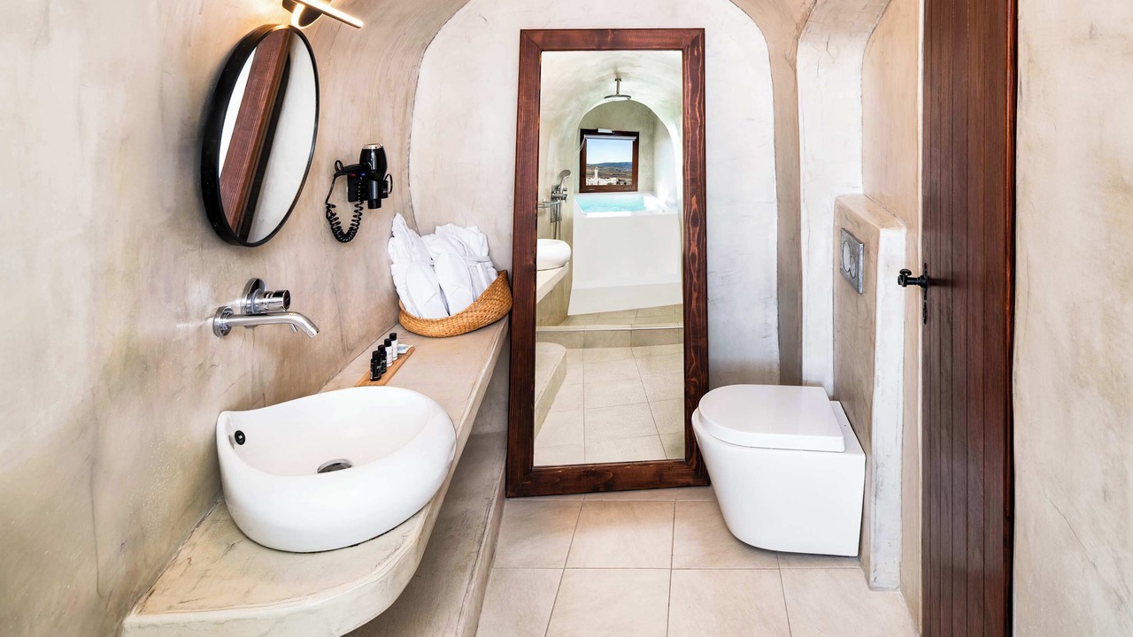 Photo of Bathroom in Akrotiri