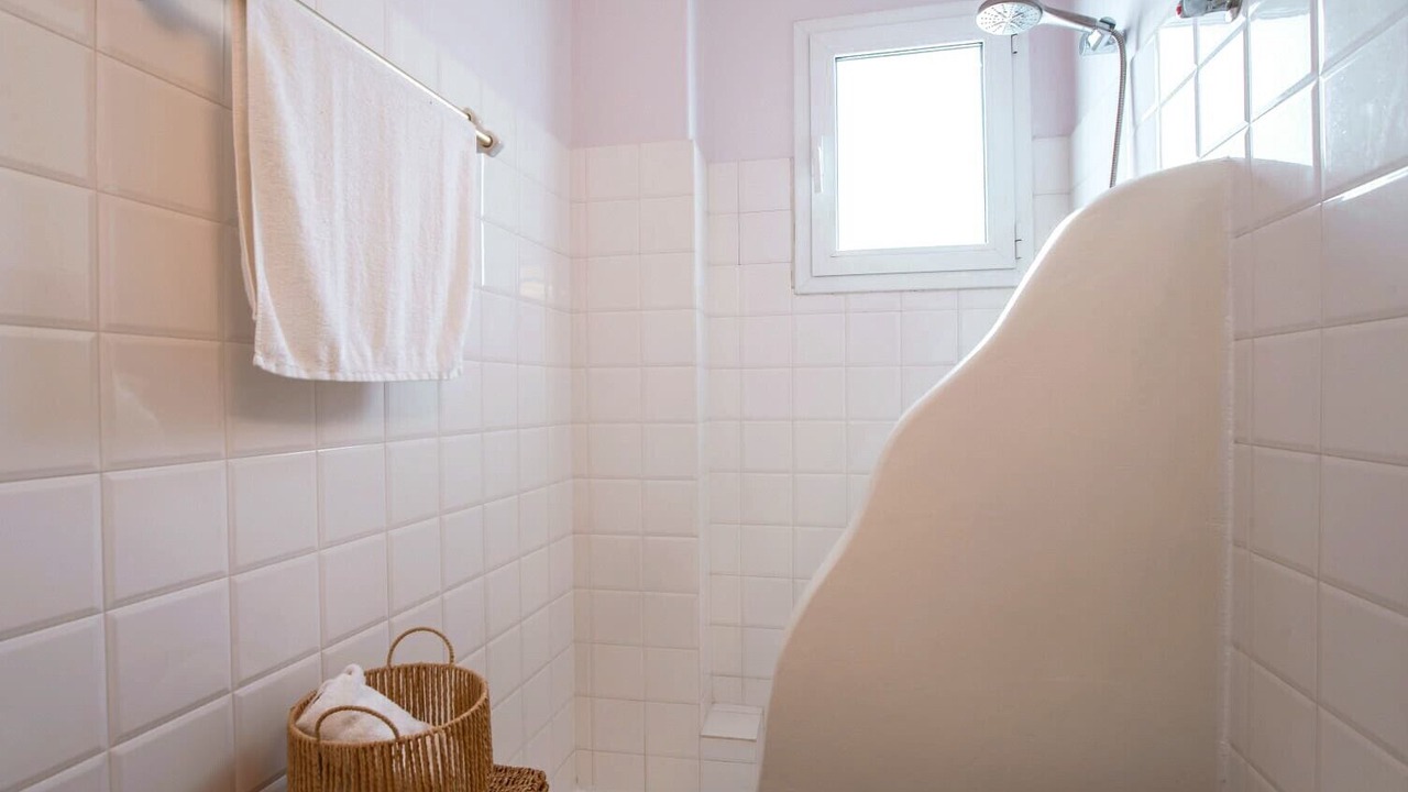 Photo of Bathroom in Parikia