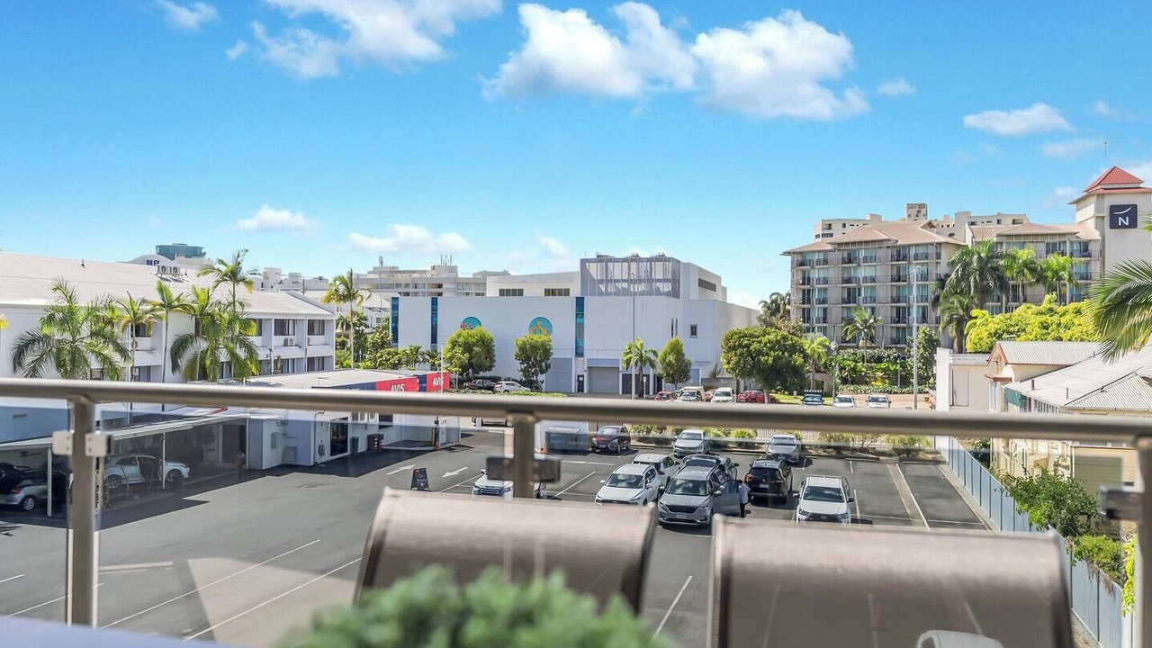 Photo of Patio Balcony in Cairns Central Business District