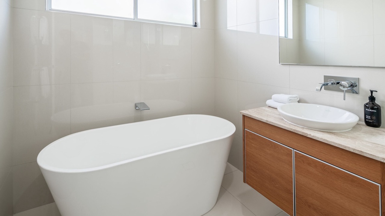 Photo of Bathroom in Moffat Beach