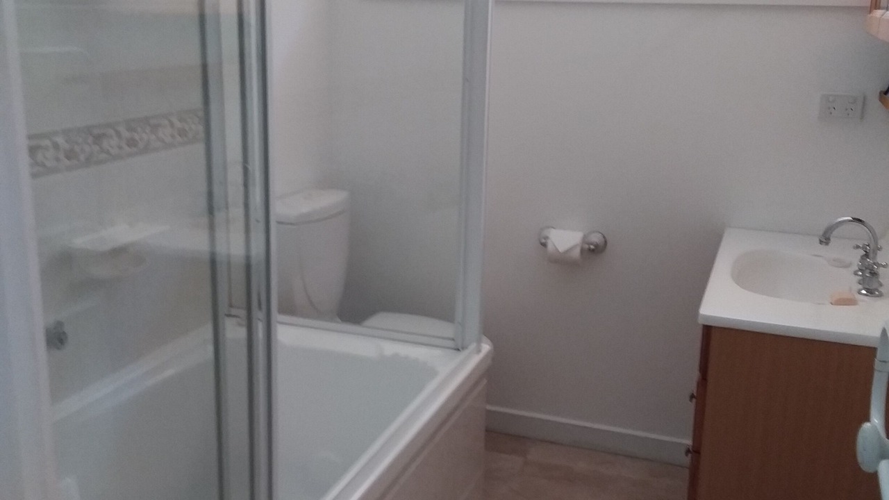 Photo of Bathroom in Woodend North