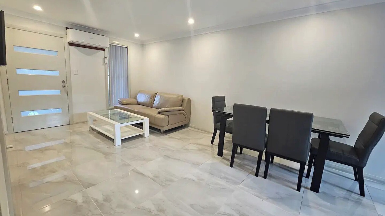 Photo of Livingroom in Cabramatta