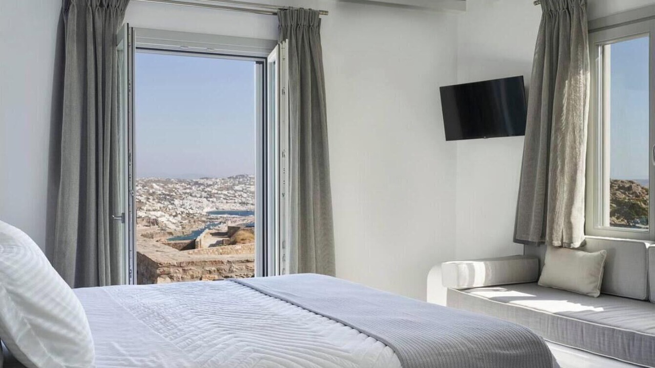 Photo of Bedroom in Tourlos