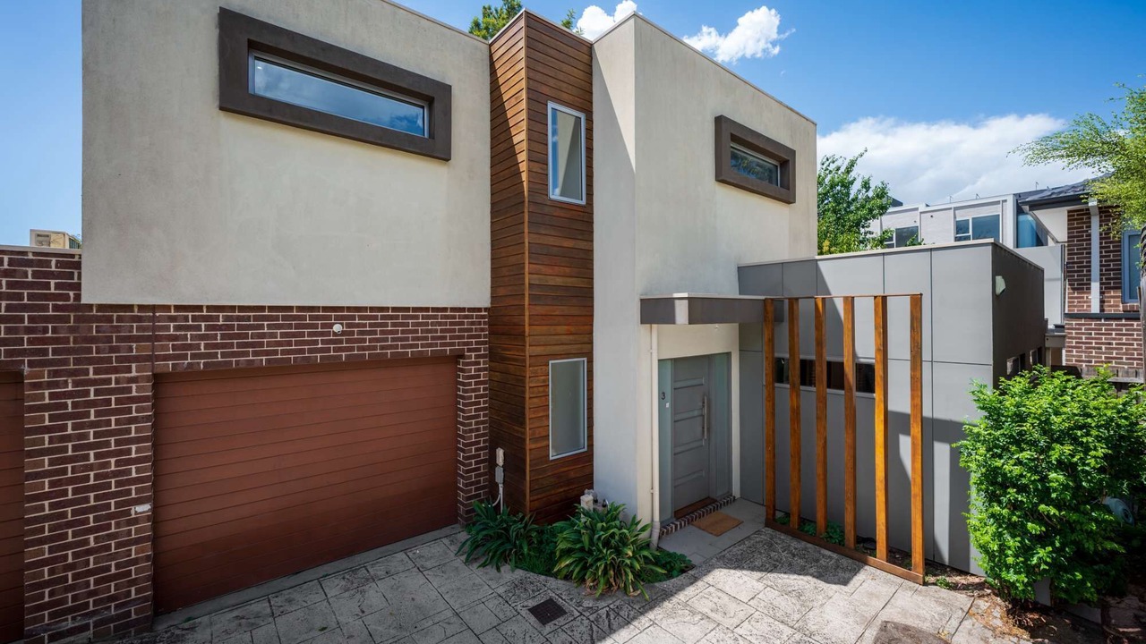 Photo of Outdoor in Kew