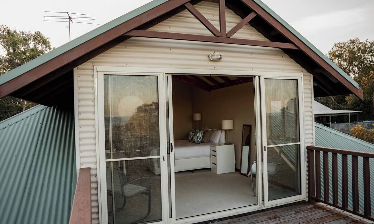 Photo of Patio Balcony in Eagle Bay