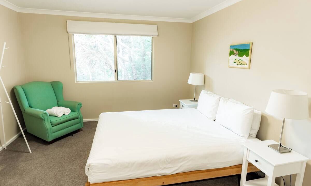 Photo of Bedroom in Eagle Bay