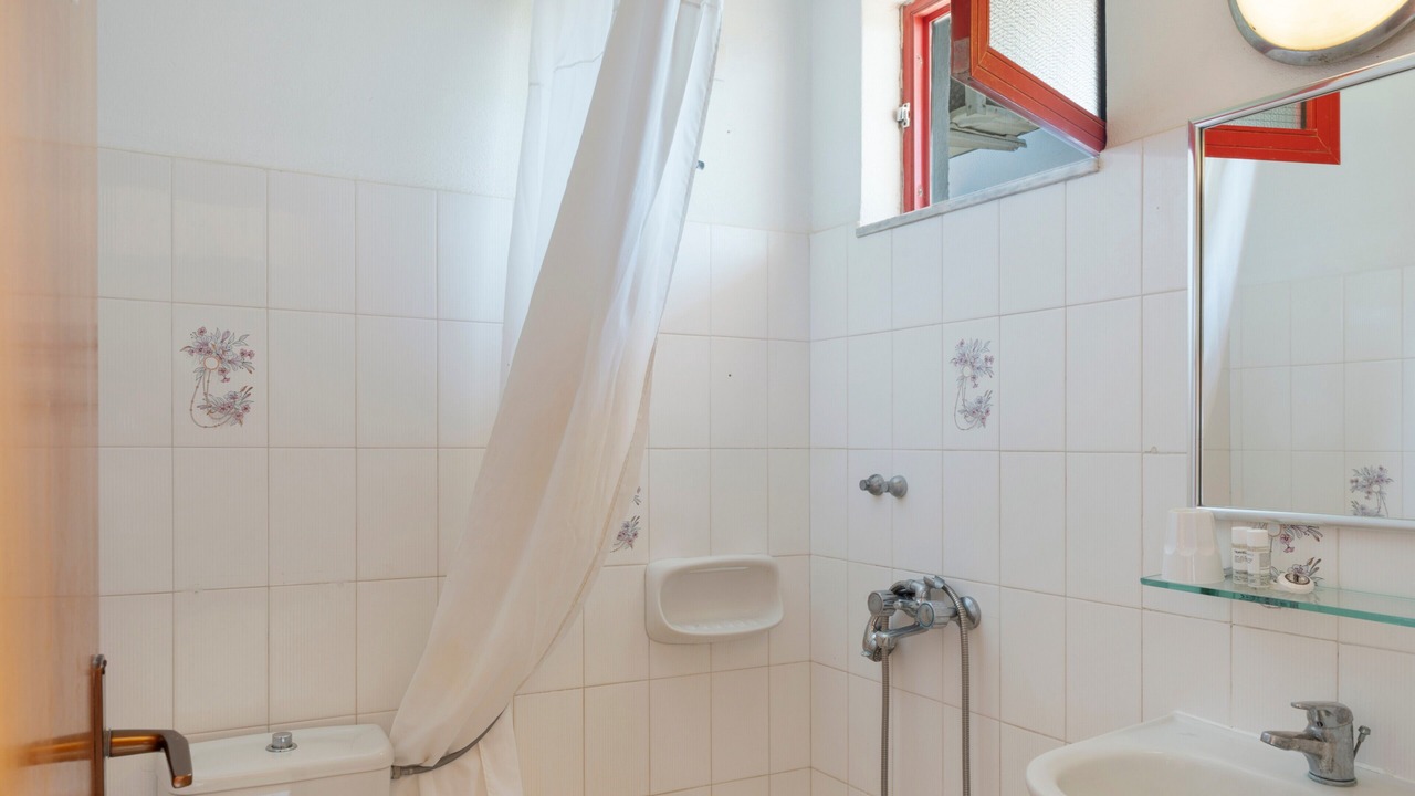 Photo of Bathroom in Tingaki