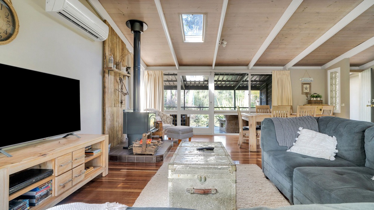 Photo of Livingroom in Surf Beach
