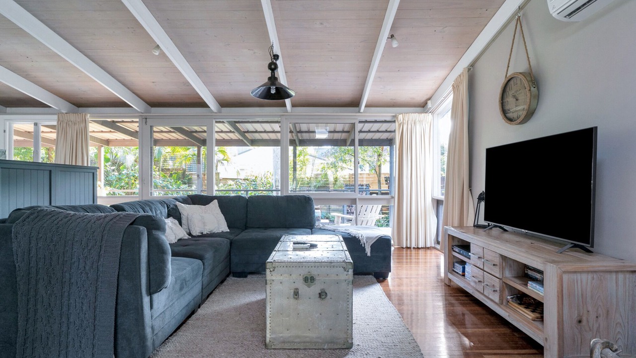 Photo of Livingroom in Surf Beach