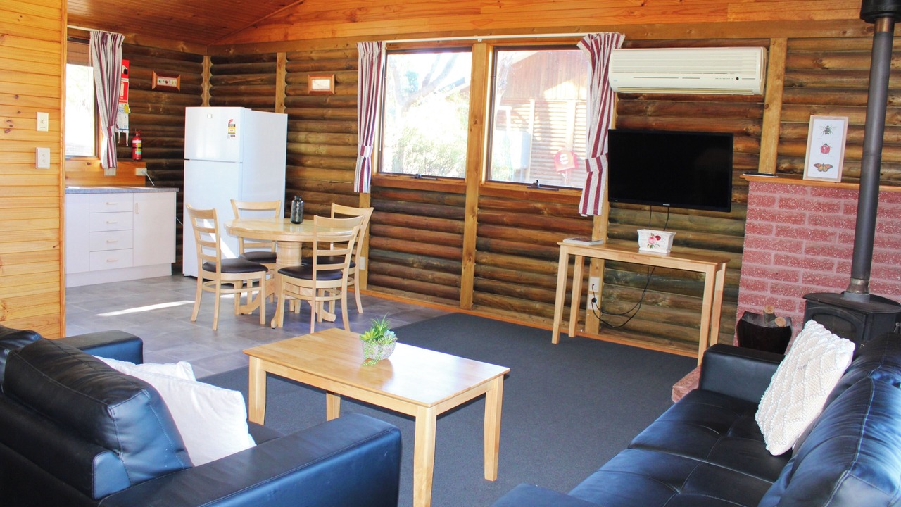 Photo of Livingroom in Wartook
