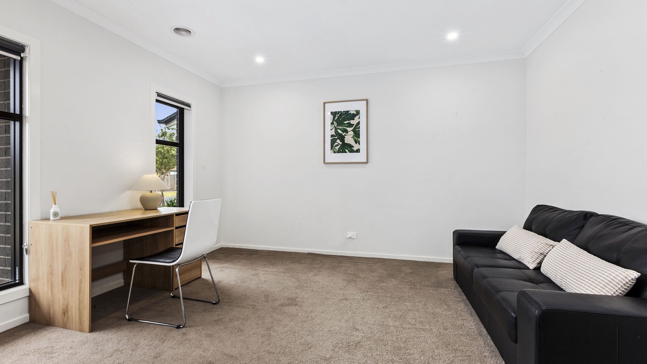 Photo of Livingroom in Sanctuary Lakes