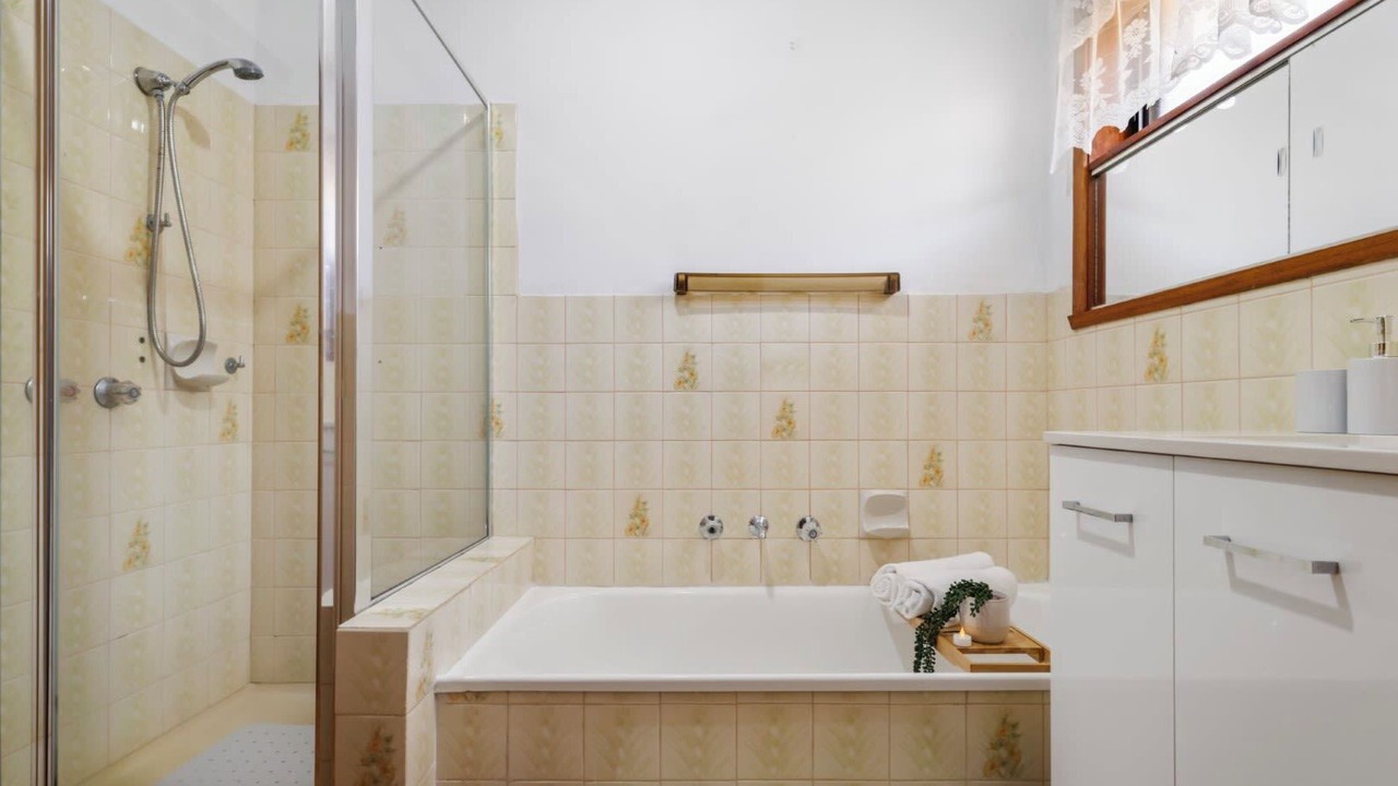 Photo of Bathroom in Golden Point