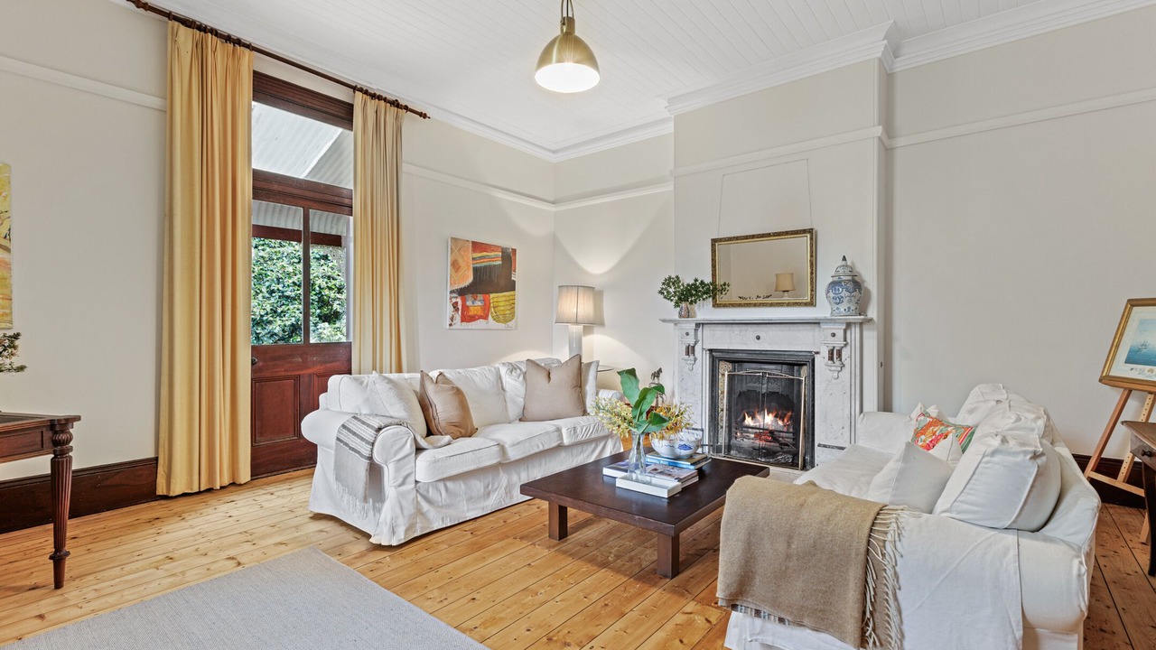 Photo of Livingroom in Blue Mountains City Council