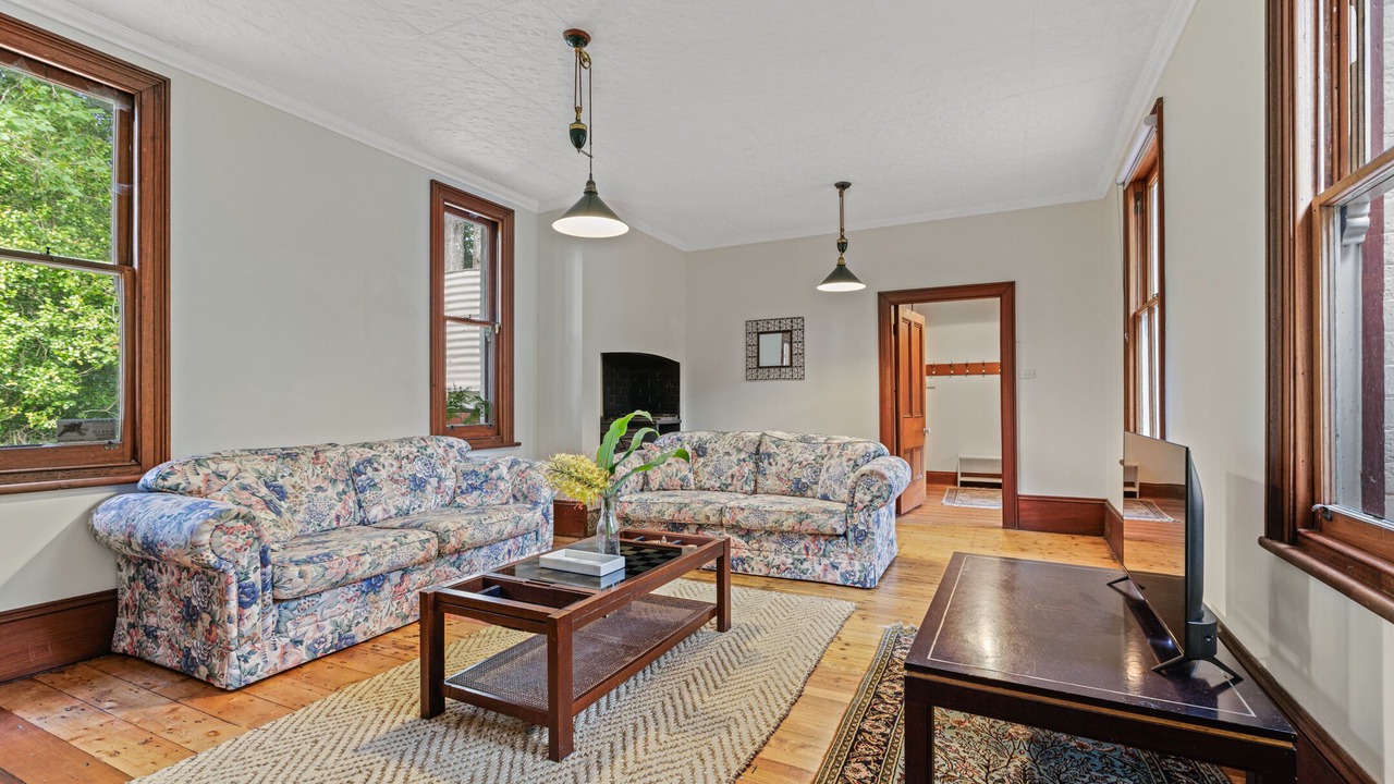Photo of Livingroom in Blue Mountains City Council