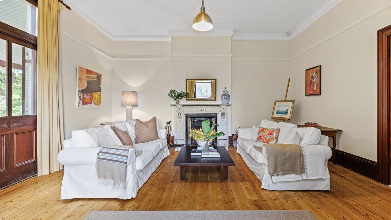 Photo of Livingroom in Blue Mountains City Council