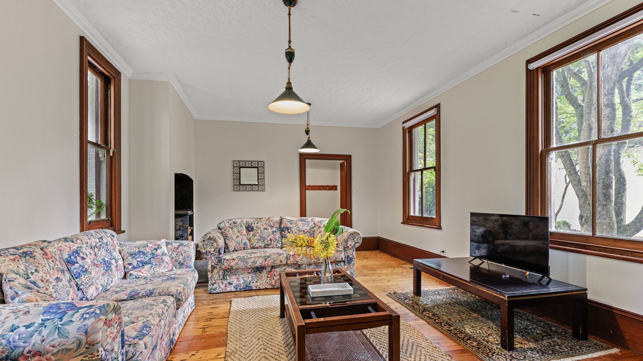 Photo of Livingroom in Blue Mountains City Council