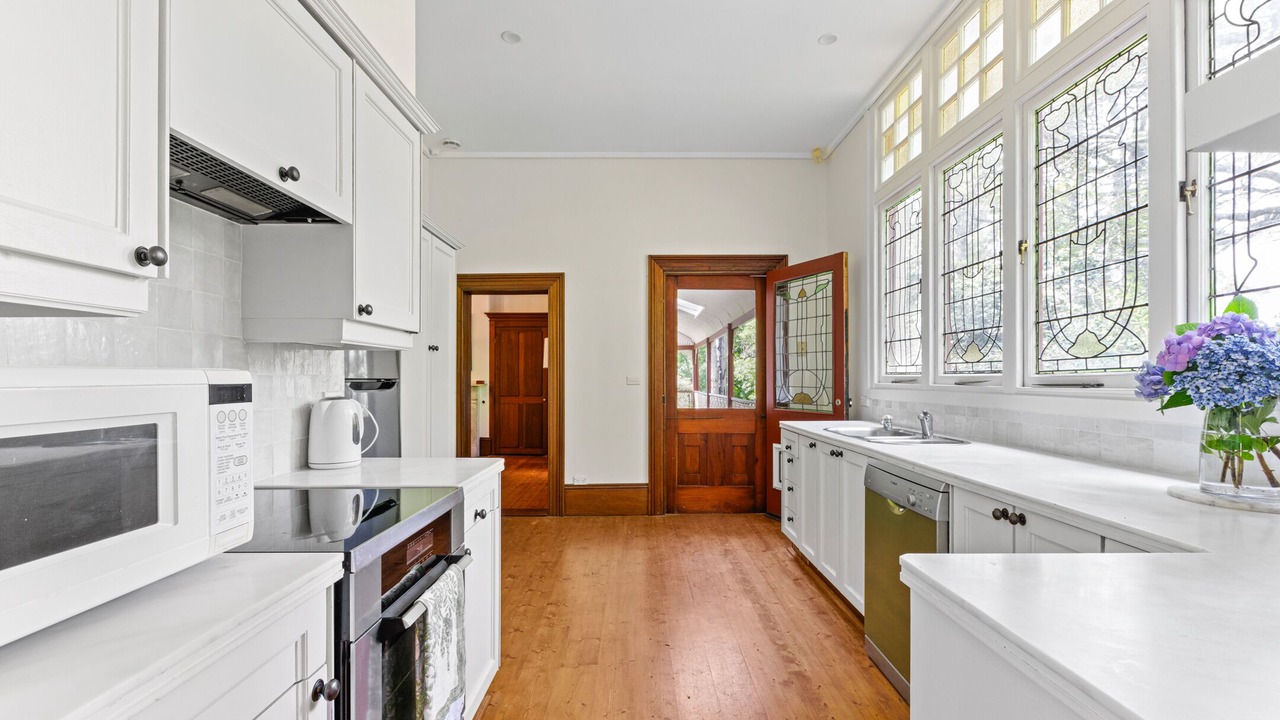 Photo of Kitchen in Blue Mountains City Council