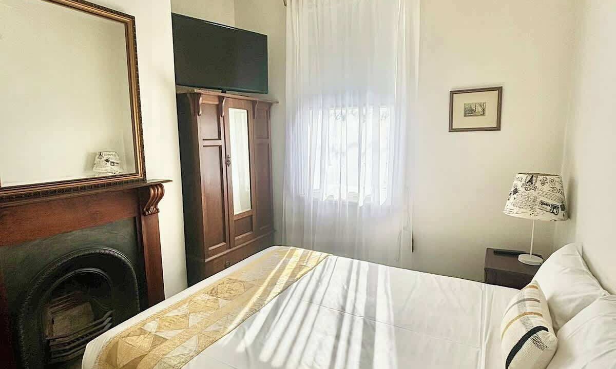 Photo of Bedroom in Queenscliff