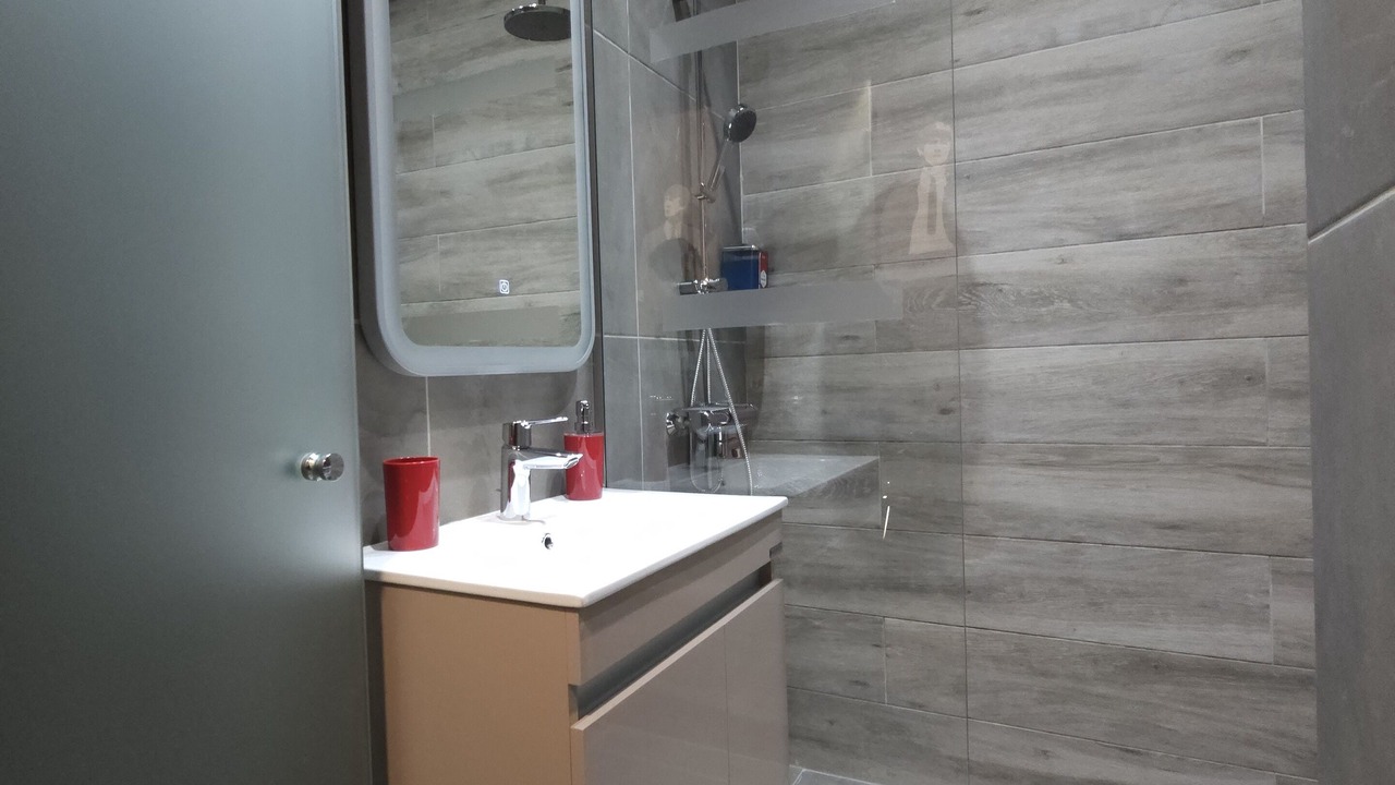Photo of Bathroom in Ampelokipoi