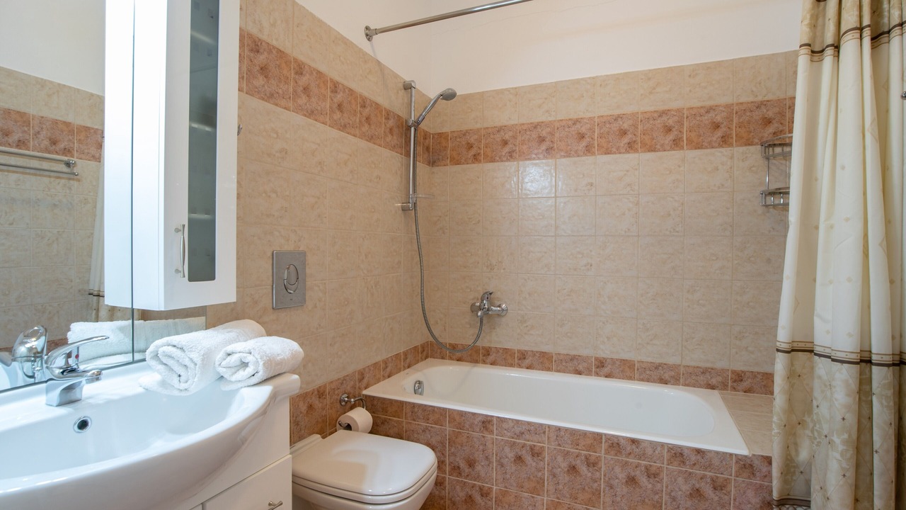 Photo of Bathroom in Naxos