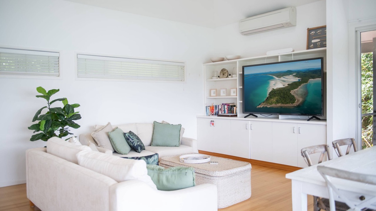 Photo of Livingroom in Shute Harbour