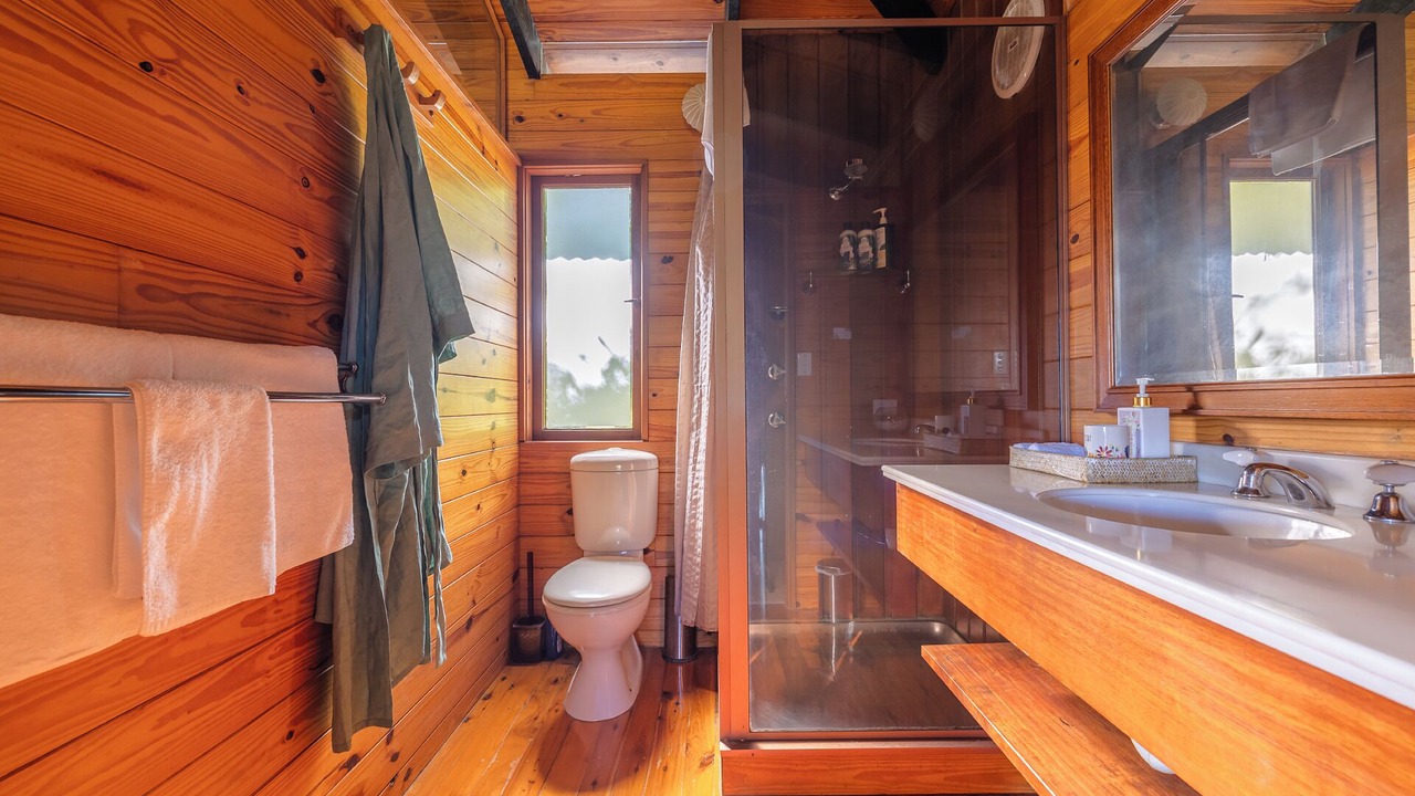 Photo of Bathroom in Coolabine