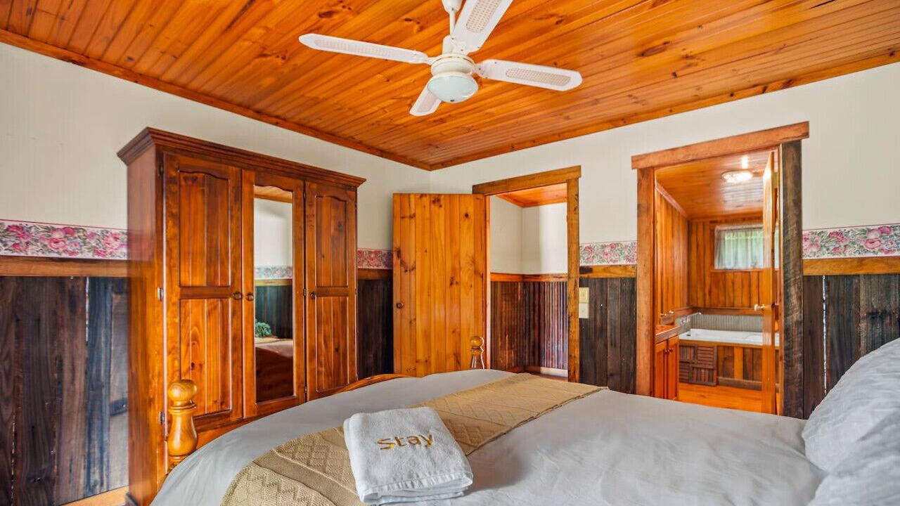 Photo of Bedroom in Badger Creek