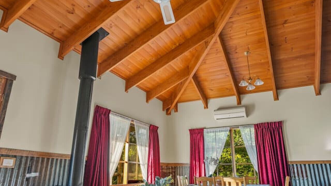 Photo of Livingroom in Badger Creek