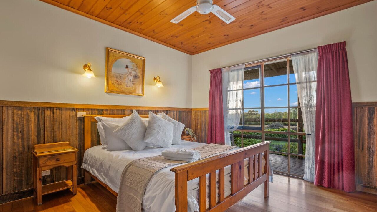Photo of Bedroom in Badger Creek