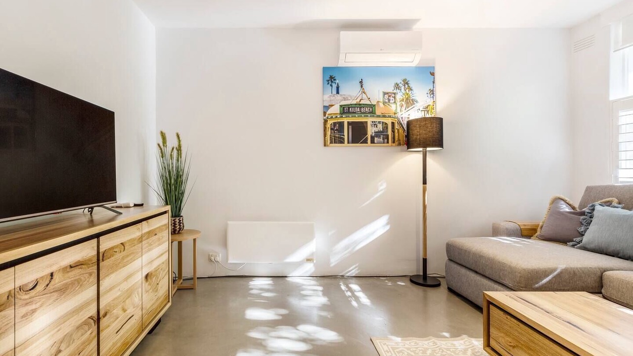 Photo of Livingroom in St Kilda