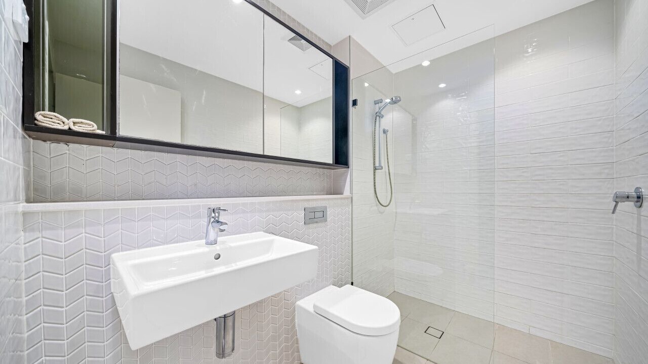Photo of Bathroom in Mortlake