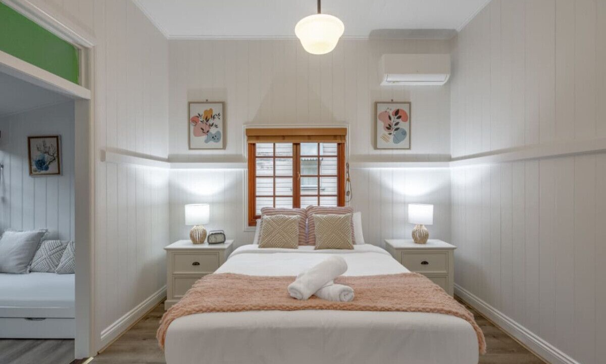 Photo of Bedroom in Highgate Hill